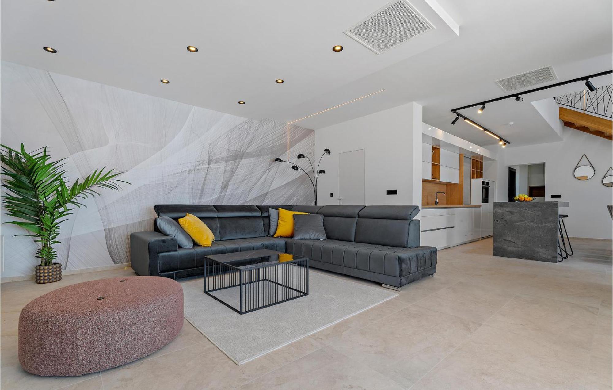 Beautiful Home In Omis With Kitchen Extérieur photo