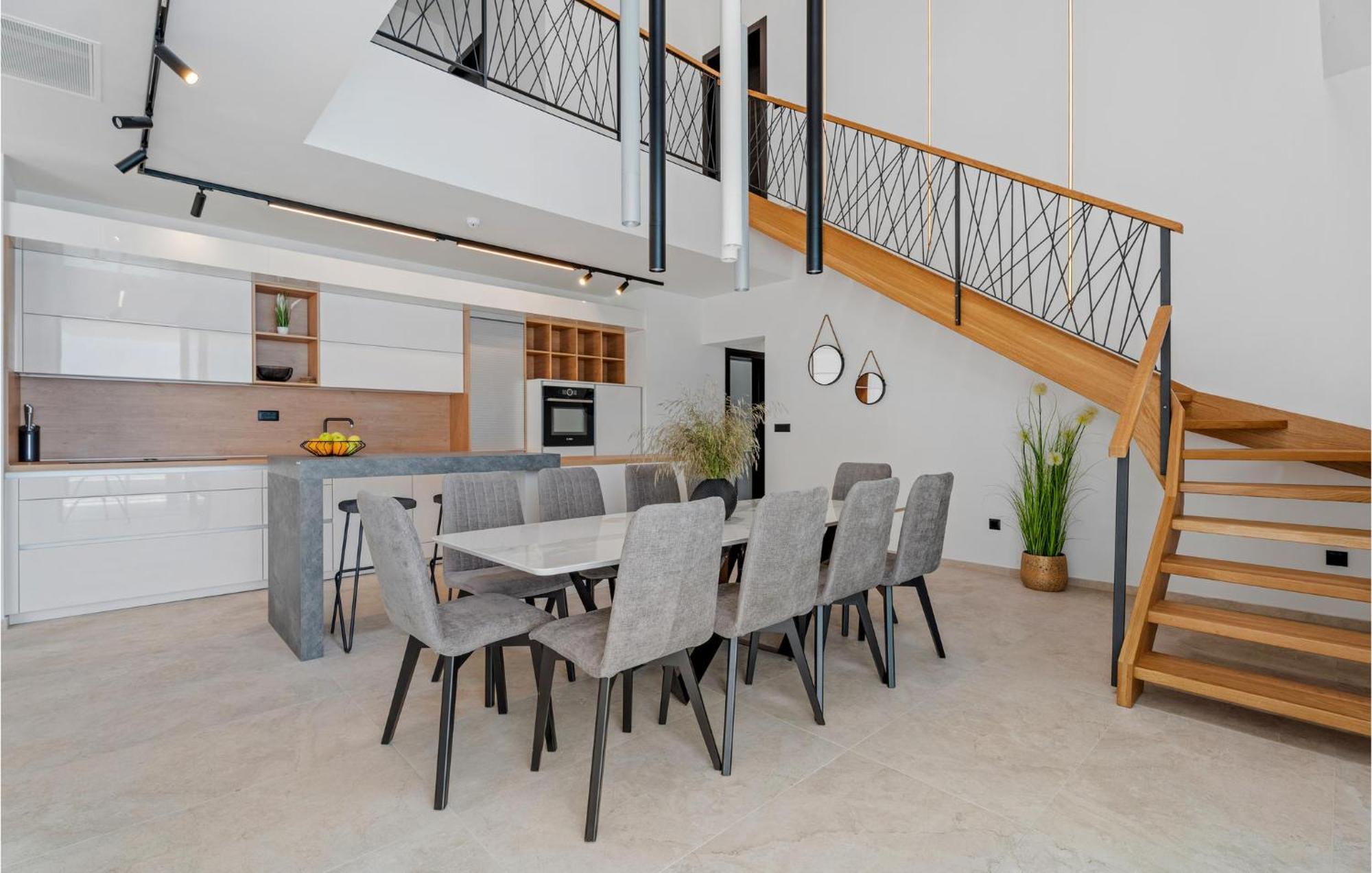 Beautiful Home In Omis With Kitchen Extérieur photo