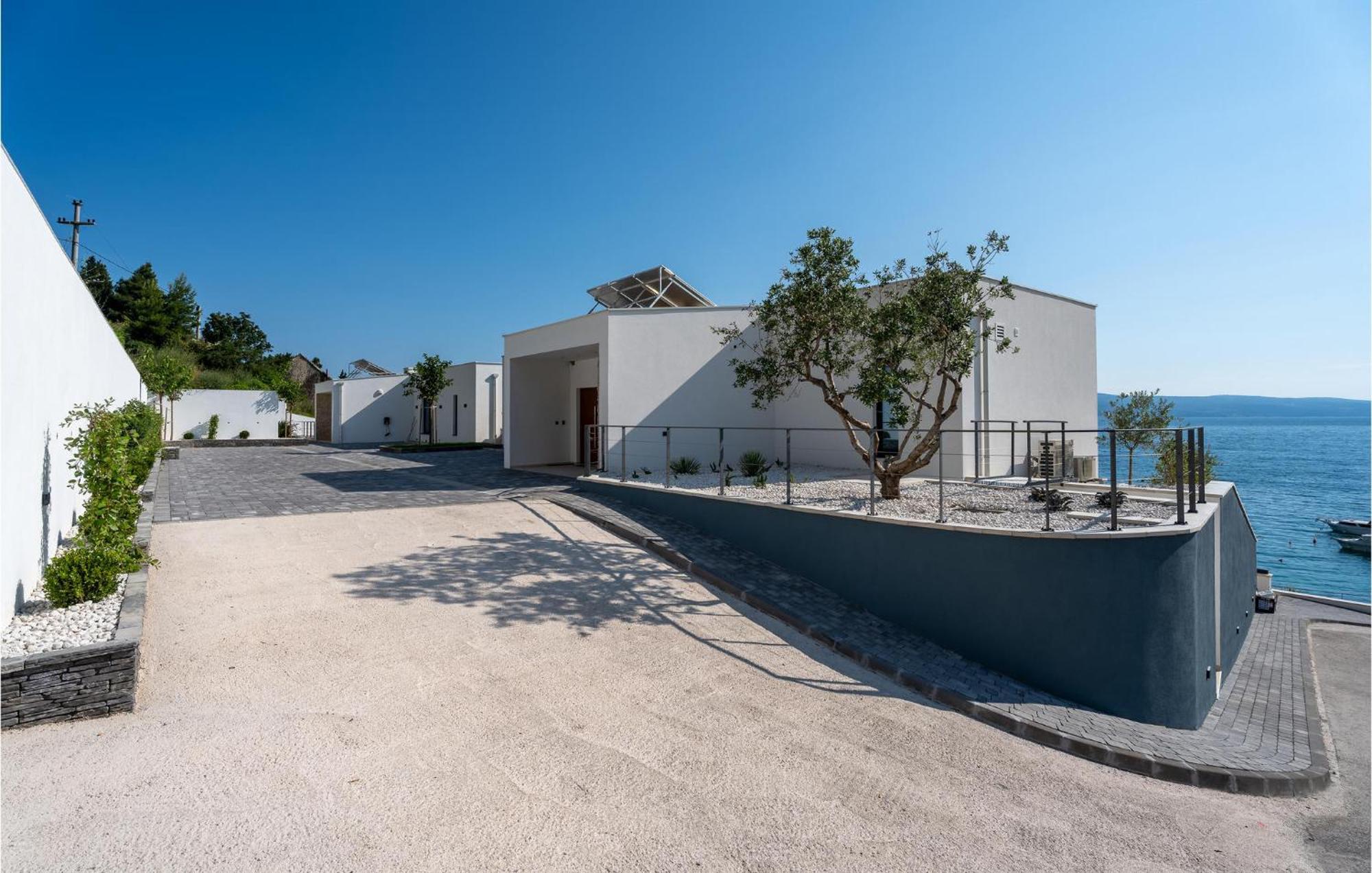 Beautiful Home In Omis With Kitchen Extérieur photo